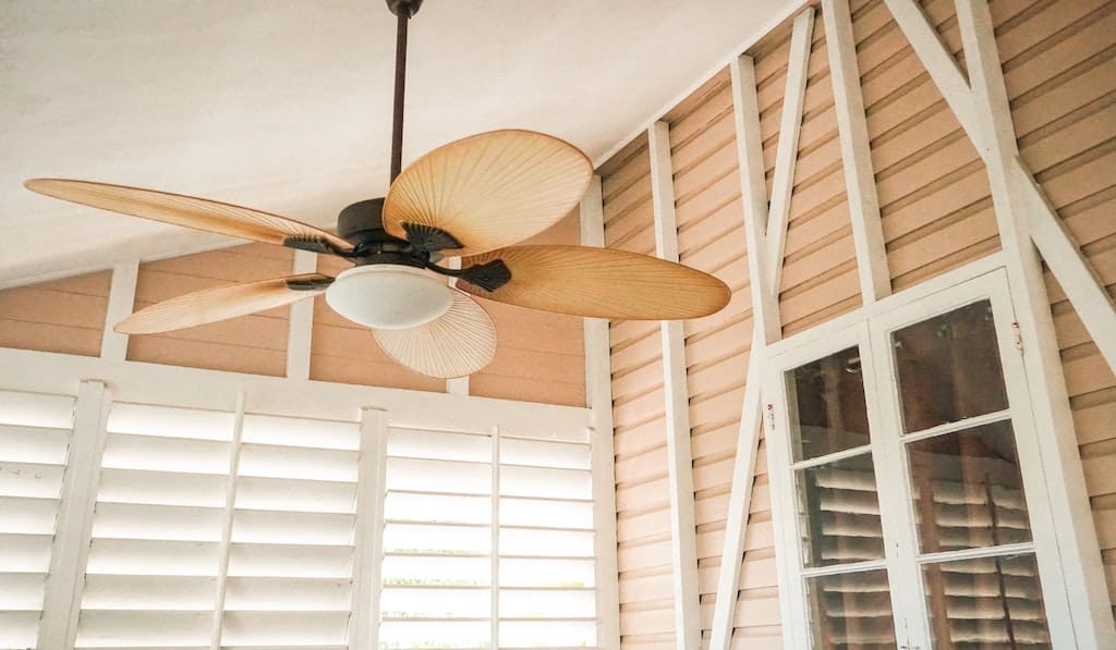 Ceiling Fans Versus Air Conditioning Units Huntercon